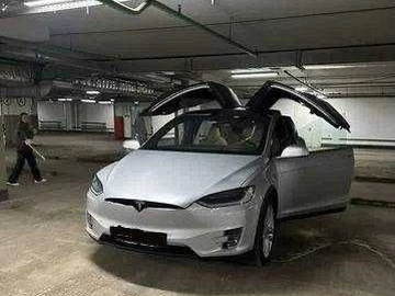 Авто Tesla Model X 2016 № 8061555