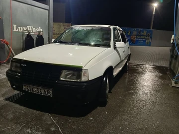 Авто Opel Kadett 1985 № 8061986