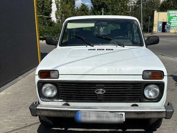Авто ВАЗ 21214 2015 № 8062036