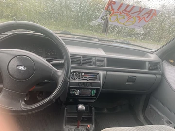 Авто Ford Fiesta 1992 № 8062183
