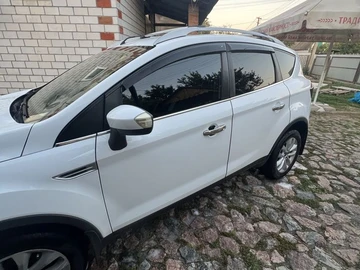 Авто Ford Kuga 2010 № 8062204
