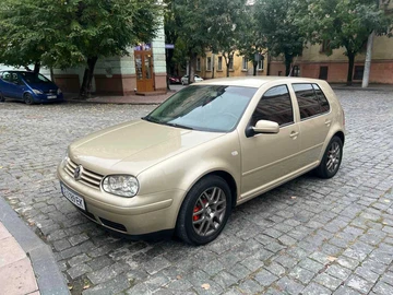 Авто Volkswagen Golf 2003 № 8062321