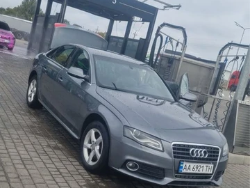 Авто Audi A4 2011 № 8062504