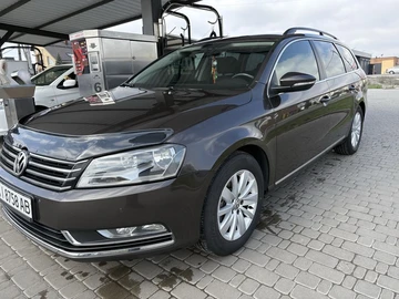 Авто Volkswagen Passat Variant 2012 № 8062535