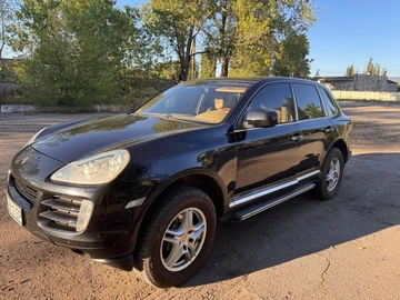 Авто Porsche Cayenne 2007 № 8063000