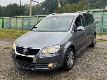 Авто Volkswagen Touran 2007 № 8063169