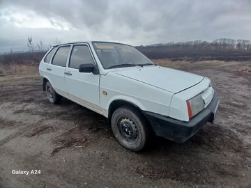 Авто ВАЗ 2109 1992 № 8063193