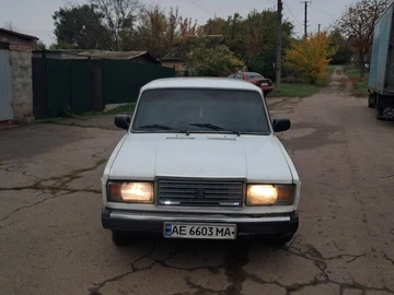 Авто ВАЗ 2107 1984 № 8063242