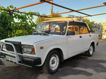 Авто ВАЗ 2107 1986 № 8063271