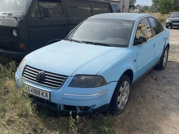 Авто Volkswagen Passat Sedan 2001 № 8063576