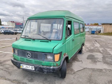 Авто Mercedes 220 1992 № 8063624