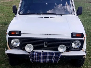 Авто ВАЗ 2121 1992 № 8063911