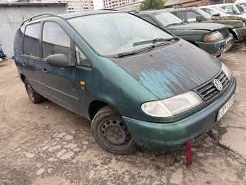 Авто Volkswagen Sharan 1999 № 8064081