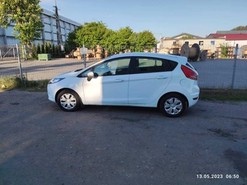 Авто Ford Fiesta 2010 № 8064234