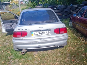 Авто Ford Escort 1992 № 8064430