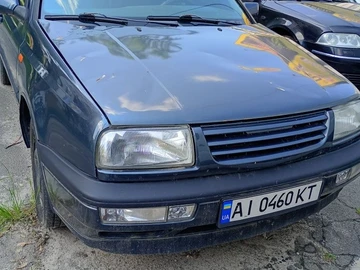Авто Volkswagen Vento 1992 № 8064458