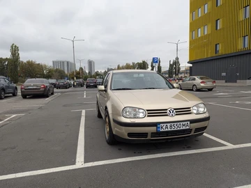 Авто Volkswagen Golf 2002 № 8064488
