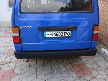 Авто Nissan Urvan 1993 № 8064499