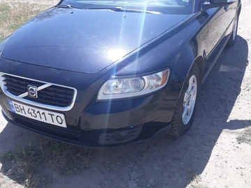Авто Volvo V50 2010 № 8064609