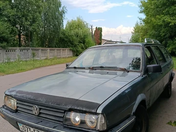 Авто Volkswagen Passat Variant 1987 № 8064637