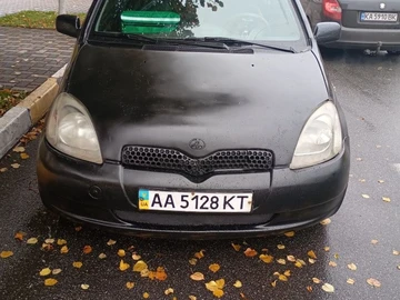 Авто Toyota Yaris 1999 № 8064779