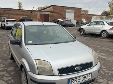 Авто Ford Fiesta 2003 № 8064926