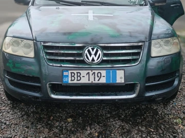 Авто Volkswagen Touareg 2004 № 8064942