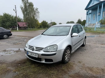 Авто Volkswagen Golf 2004 № 8065339
