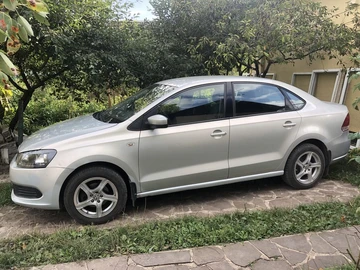 Авто Volkswagen Polo 2011 № 8065524