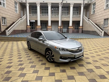 Авто Honda Accord 2017 № 8066047
