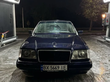 Авто Mercedes E Серия 1995 № 8066058