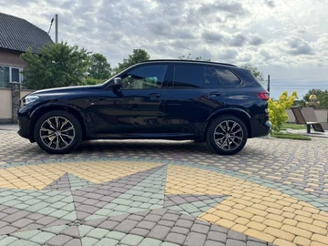 Авто BMW X5 2022 № 8066243