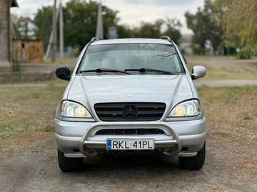 Авто Mercedes Ml Серия 2000 № 8066287