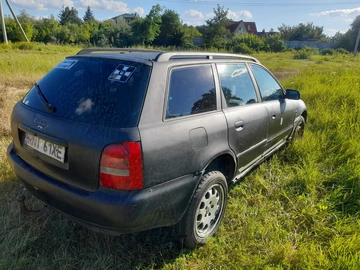 Авто Audi A4 2000 № 8066370