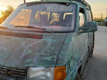 Авто Volkswagen Transporter 1991 № 8066381