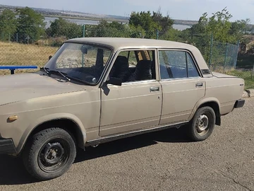 Авто ВАЗ 2107 1987 № 8066568