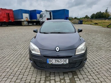 Авто Renault 4 2010 № 8066616