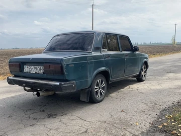 Авто ВАЗ 2107 1997 № 8066649