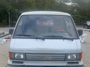 Авто Mazda E 2000 2200 Bus 1998 № 8066751
