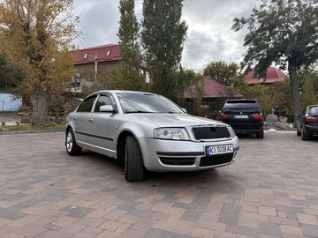 Авто Skoda Superb 2004 № 8067055