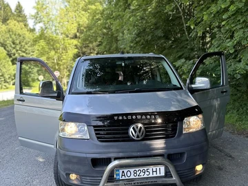 Авто Volkswagen Transporter 2008 № 8067079