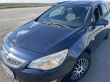 Авто Opel Astra 2011 № 8067160