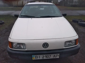 Авто Volkswagen Passat Sedan 1989 № 8067176