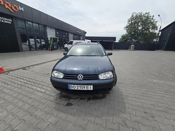 Авто Volkswagen Golf 2004 № 8067196