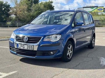 Авто Volkswagen Touran 2008 № 8067500