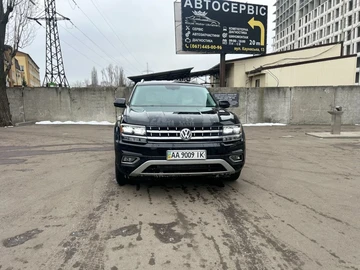 Авто Volkswagen Touareg 2019 № 8067559