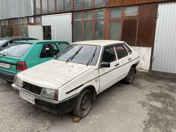 Авто ВАЗ 21099 1997 № 8067615