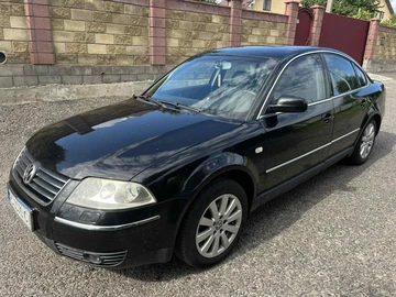 Авто Volkswagen Passat Sedan 2000 № 8067690