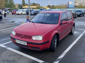 Авто Volkswagen Golf 2000 № 8067697