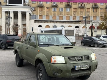 Авто Nissan Navara 2002 № 8067848